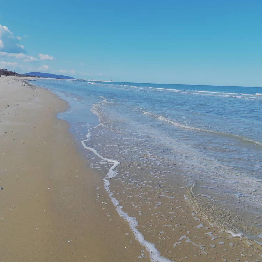 Casa Vacanze Residence Le Dune Foce Varano Esterno foto